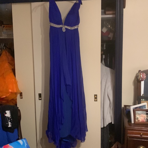 Beautiful blue prom dress - Picture 2 of 6